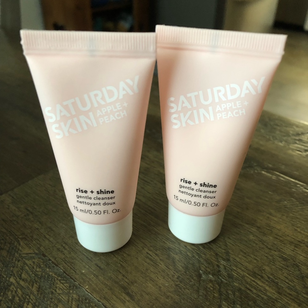 Saturday skin apple and peach rise and shine gentle cleanser